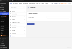 Page screenshot: User Registration & Membership &rarr; Settings &rarr; 
									
										
  

									
									
										
											License										
										
											
										
									
								