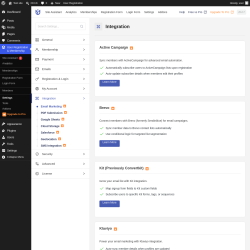 Page screenshot: User Registration & Membership &rarr; Settings &rarr; 
									
										
  

									
									
										
											Integration										
										
											
										
									
								